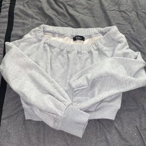 Long sleeve sweater crop top